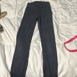 Lululemon size 0 . Great condition no peeling . Black with lululemon written